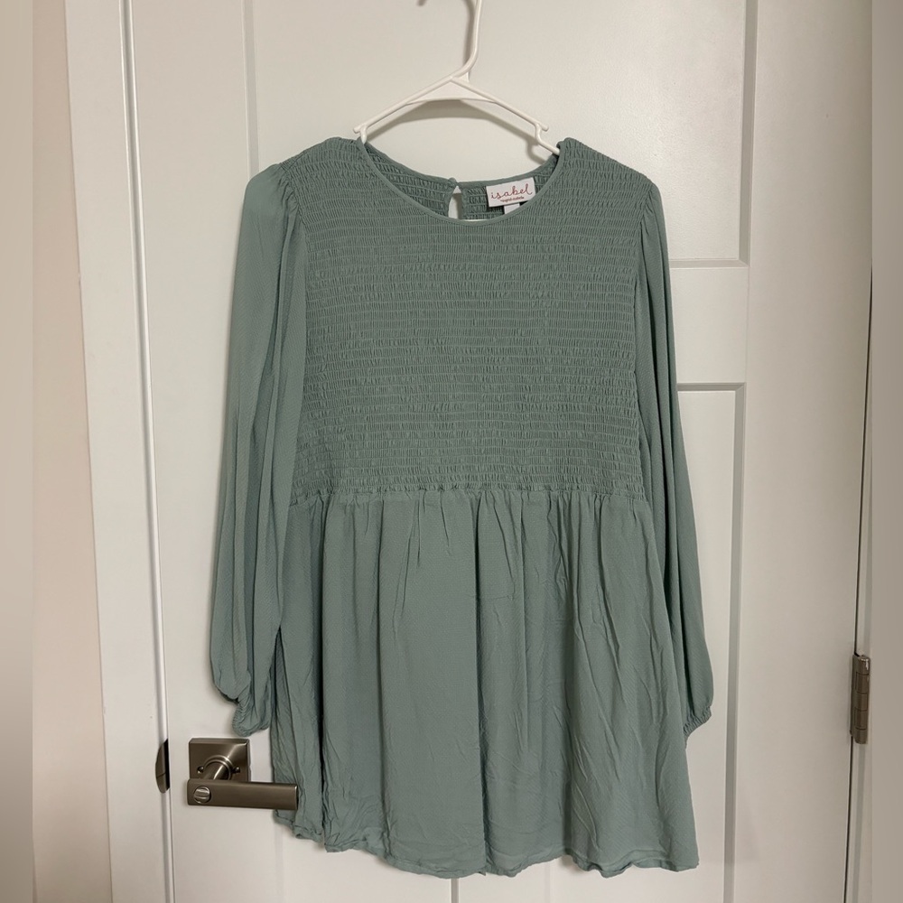 New long sleeve top. Size XL. Isabel. Green
